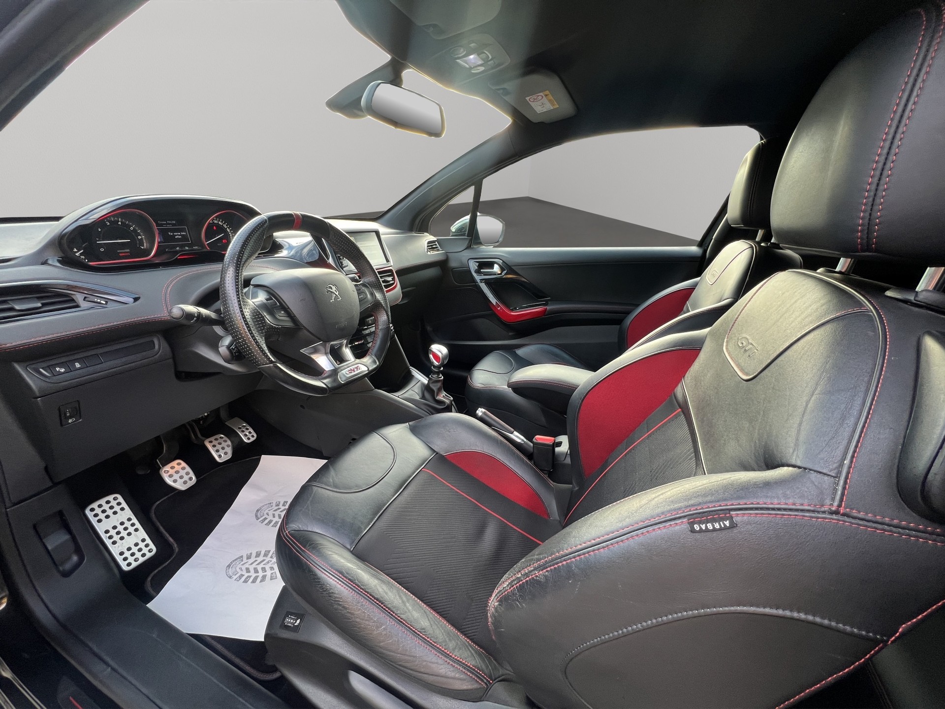 PEUGEOT 208 1.6 Turbo GTi-image-9