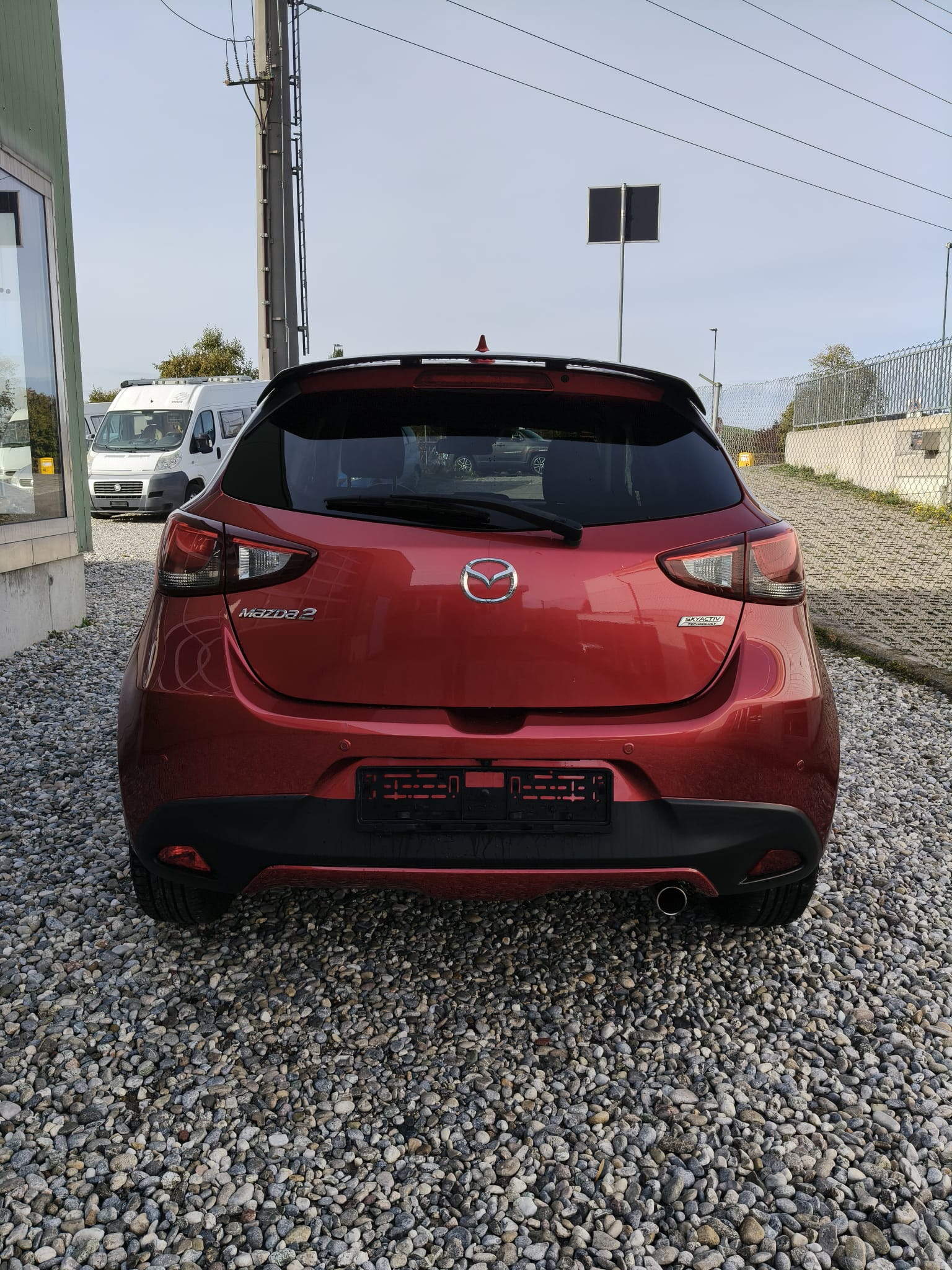 MAZDA 2 SKYACTIV-G 115 Revolution-image-5