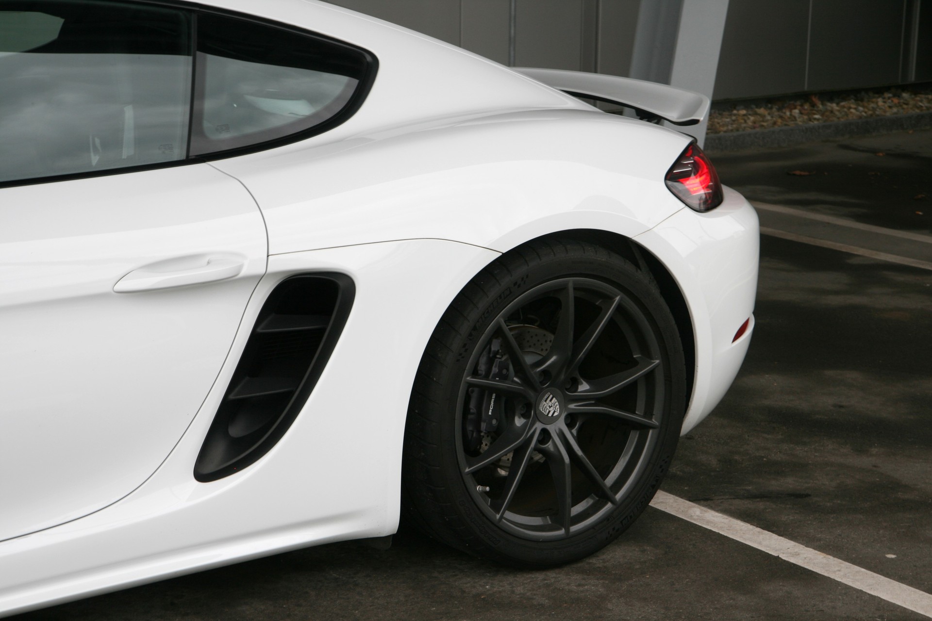 PORSCHE 718 Cayman 2.0 T PDK 350 PS-image-9