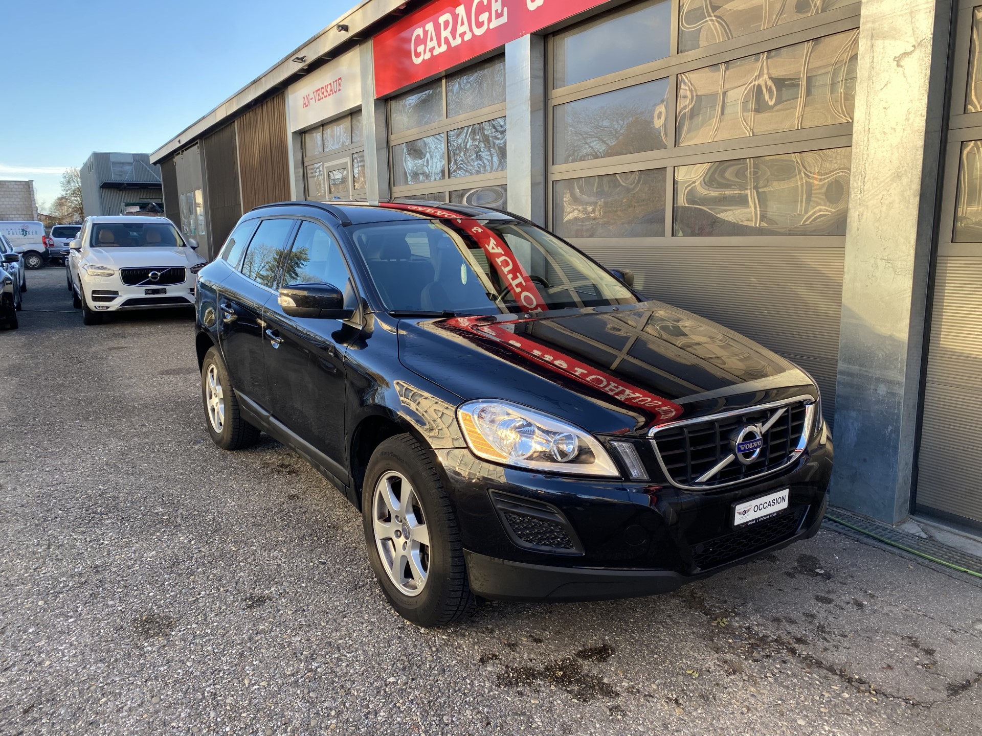 VOLVO XC60 D4 AWD Kinetic Geartronic-image-2