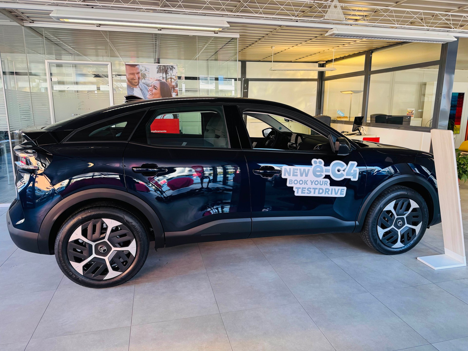 CITROEN C4 Electric 54 kWh Plus-image-6