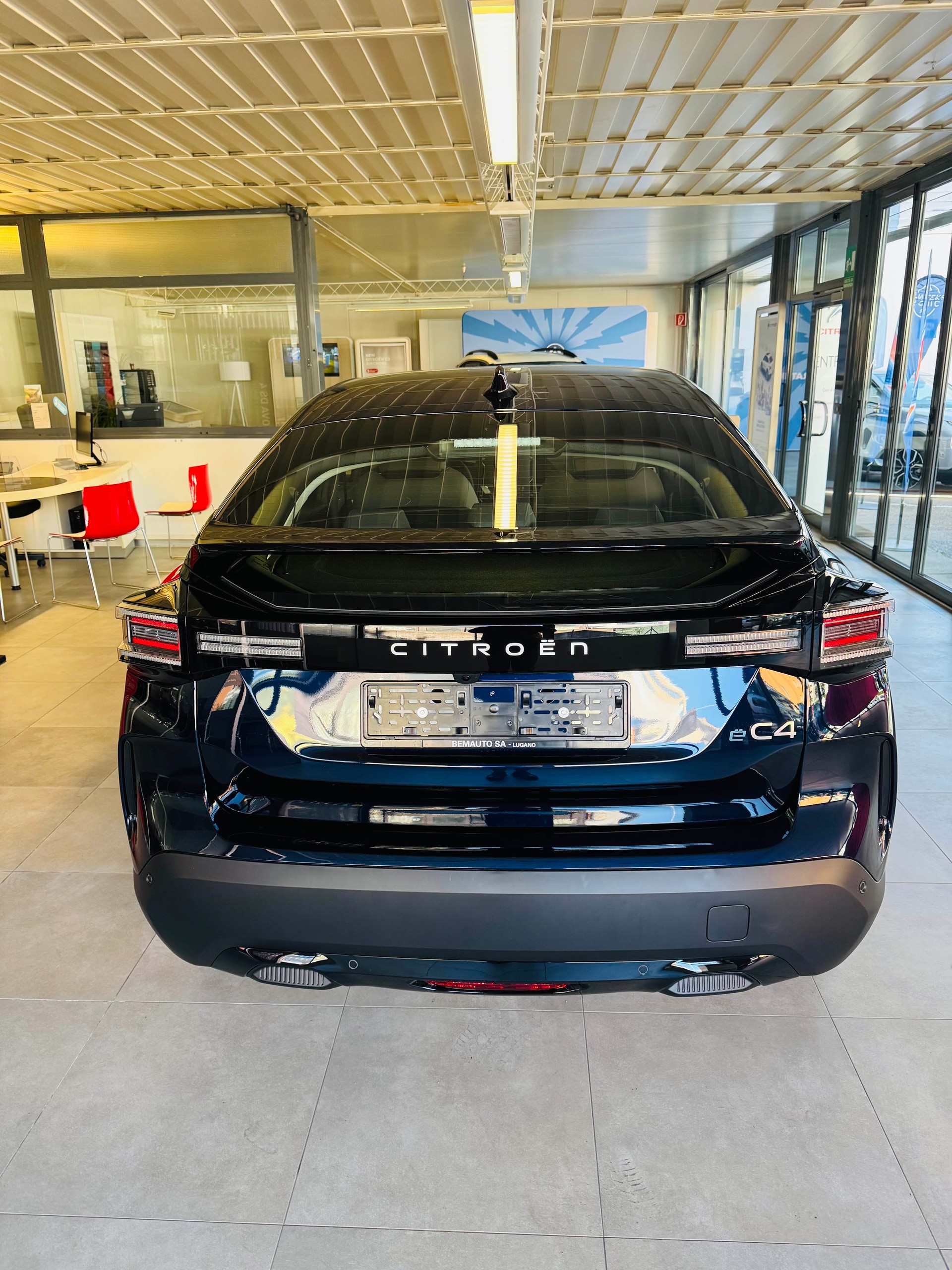 CITROEN C4 Electric 54 kWh Plus-image-4