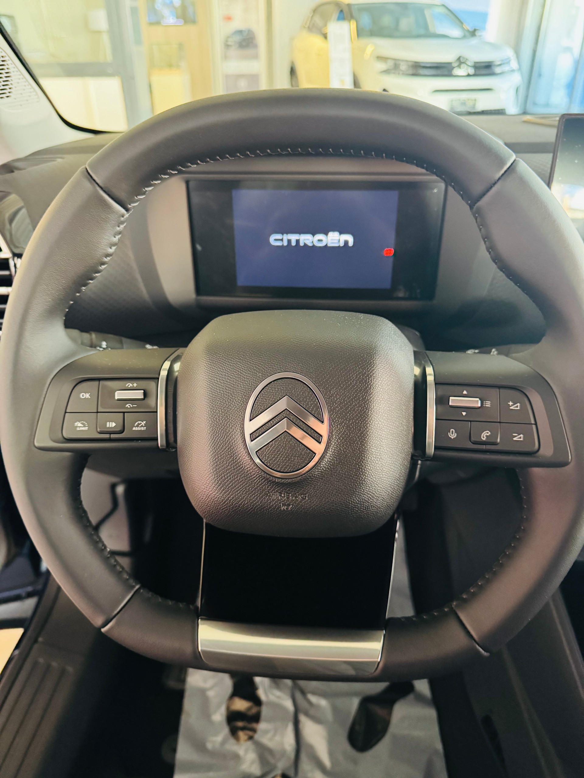 CITROEN C4 Electric 54 kWh Plus-image-9