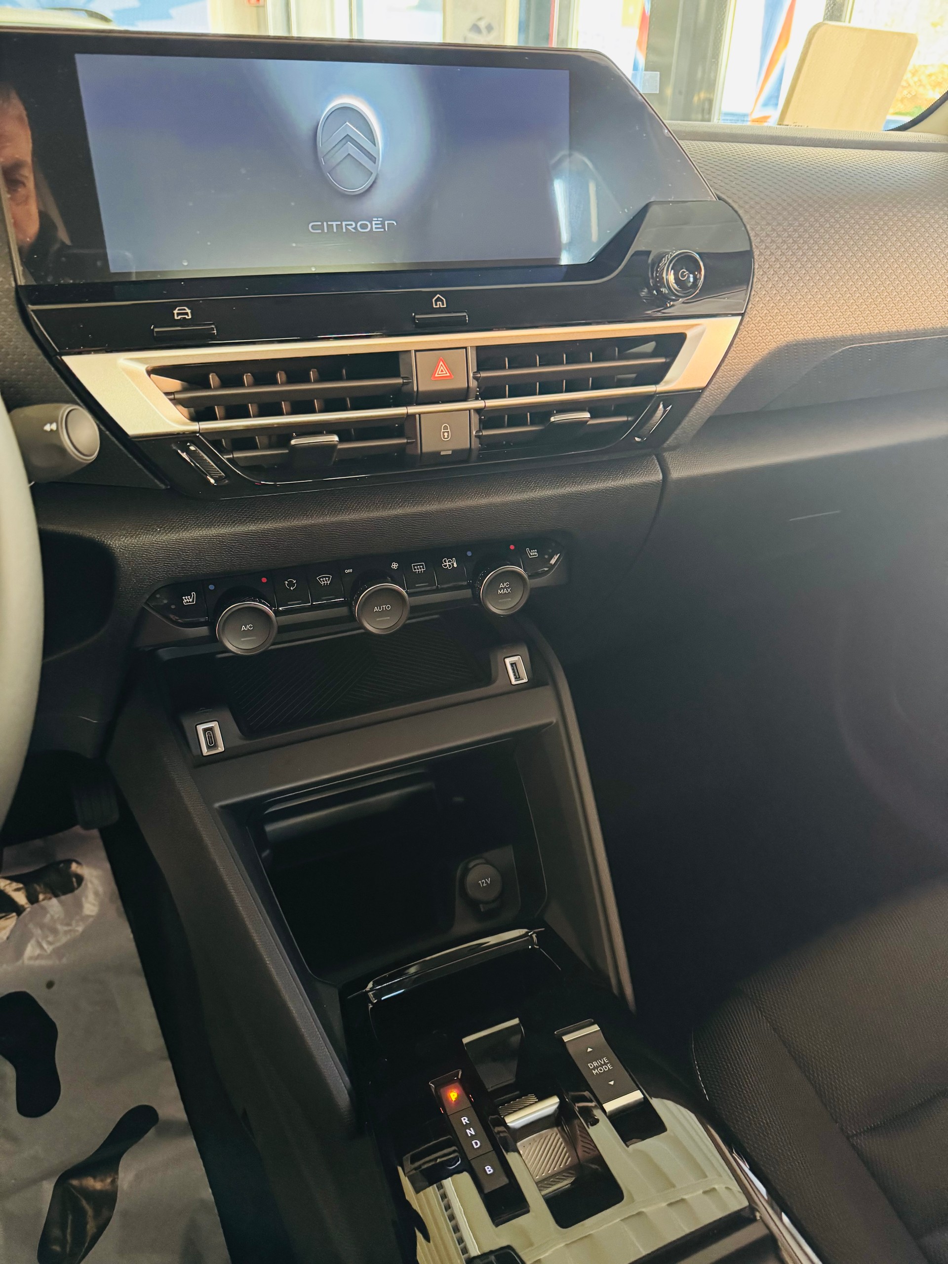 CITROEN C4 Electric 54 kWh Plus-image-12