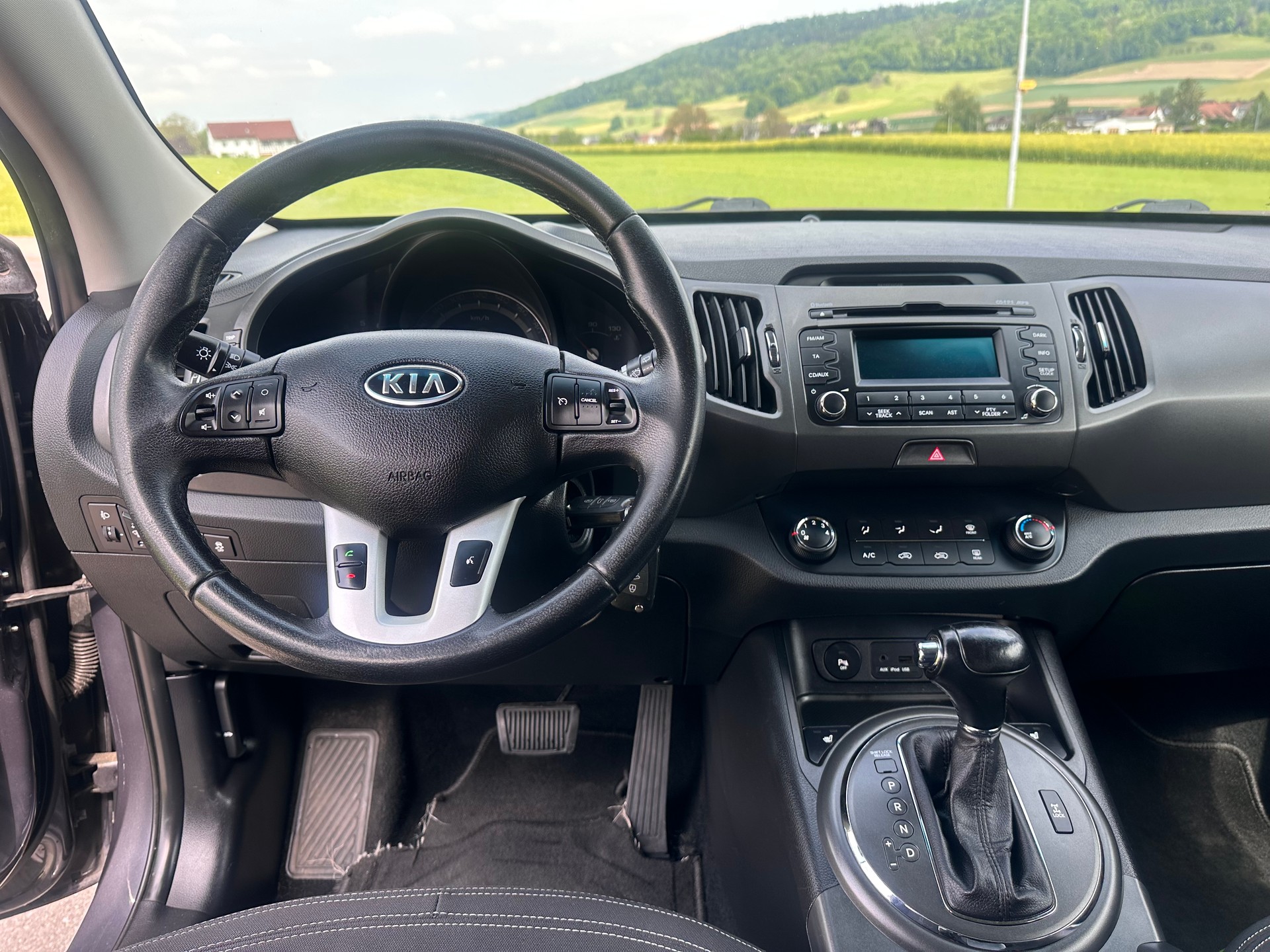KIA Sportage 2.0 CRDi Trend 4WD Automatic-image-7