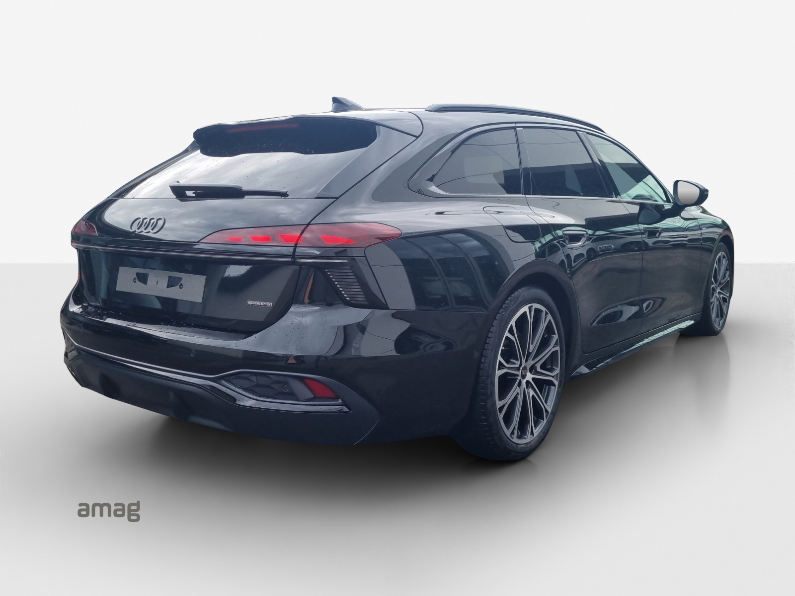 AUDI A6 Avant TDI quattro 150 kW S tronic-image-4