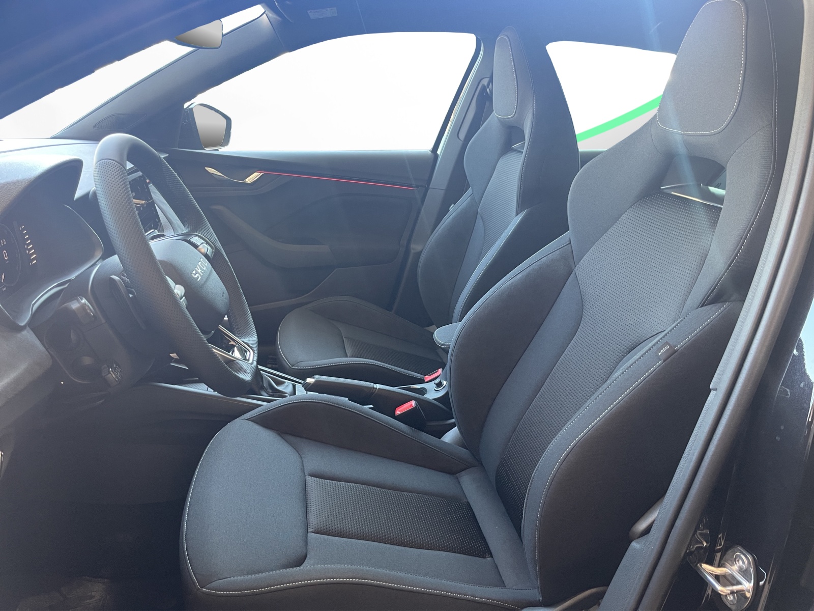 SKODA Scala 1.5 TSI Dynamic DSG-image-6