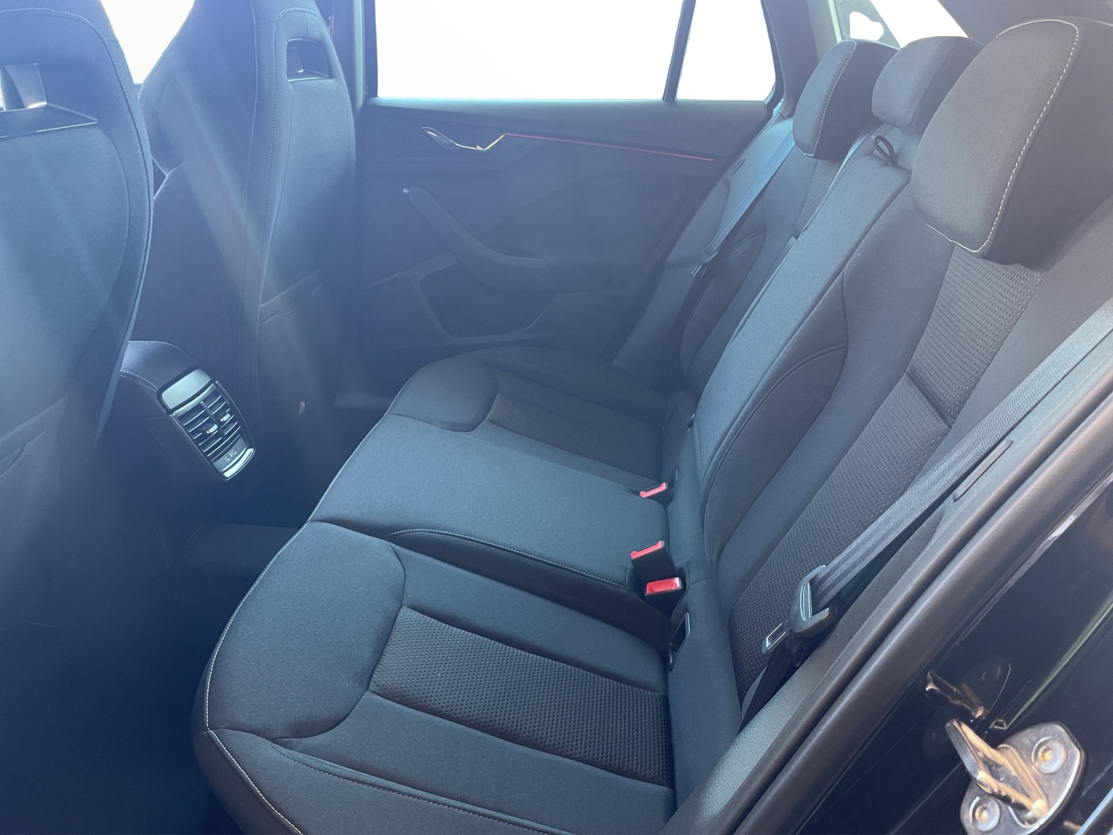 SKODA Scala 1.5 TSI Dynamic DSG-image-13