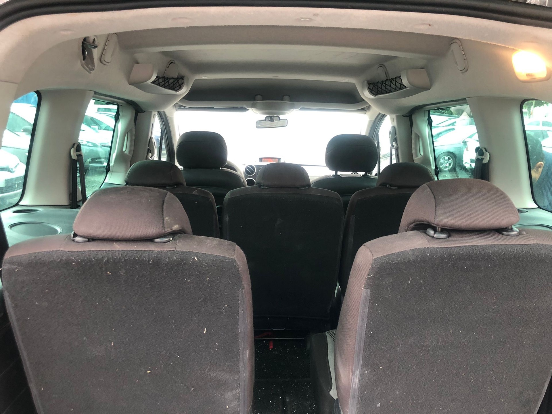 PEUGEOT Partner 1.6 Outdoor-image-9