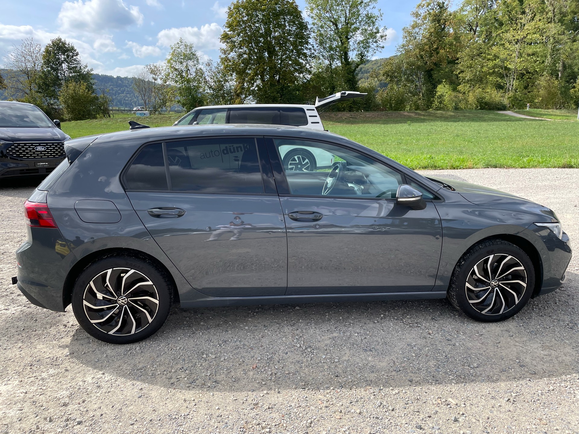 VW Golf 1.5 TSI ACT Life-image-3