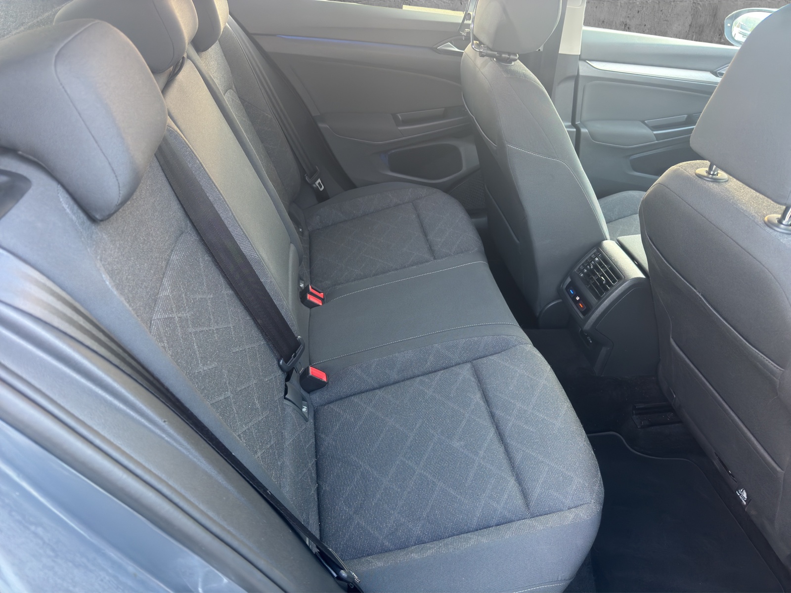 VW Golf 1.5 TSI ACT Life-image-11