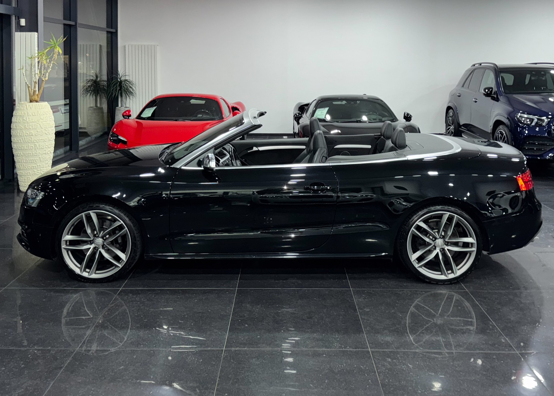 AUDI S5 Cabrio 3.0 TFSI quattro S-tronic-image-2