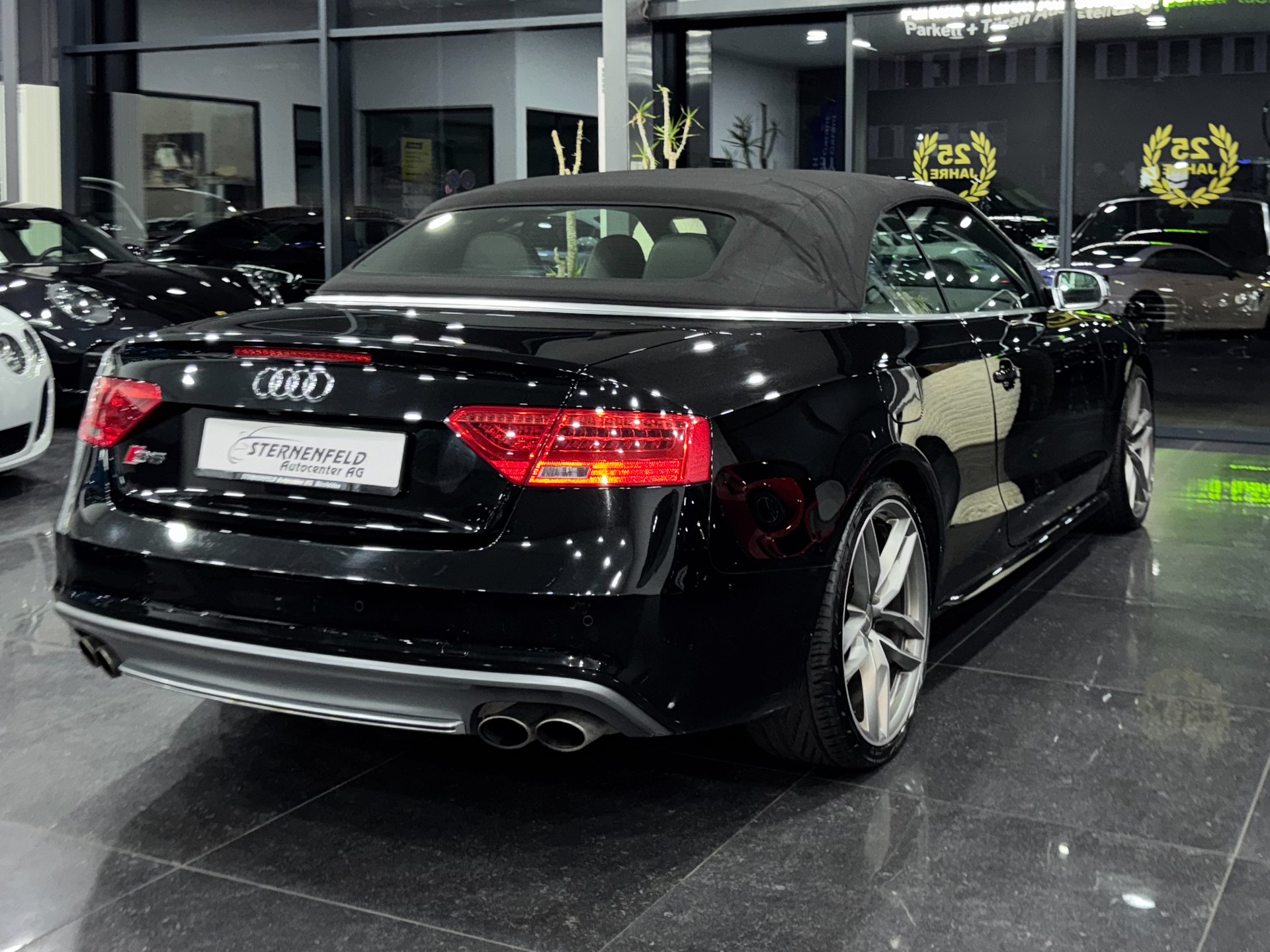 AUDI S5 Cabrio 3.0 TFSI quattro S-tronic-image-4
