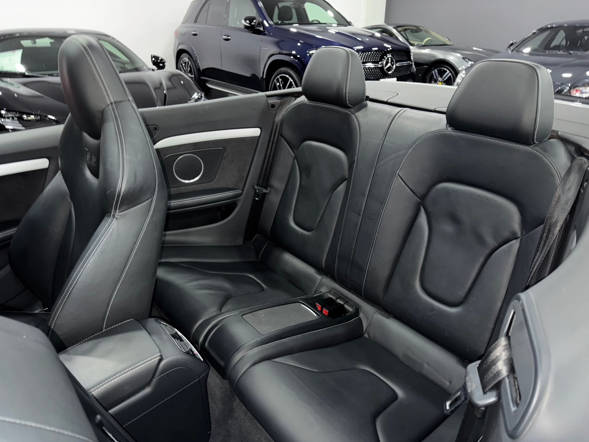 AUDI S5 Cabrio 3.0 TFSI quattro S-tronic-image-9