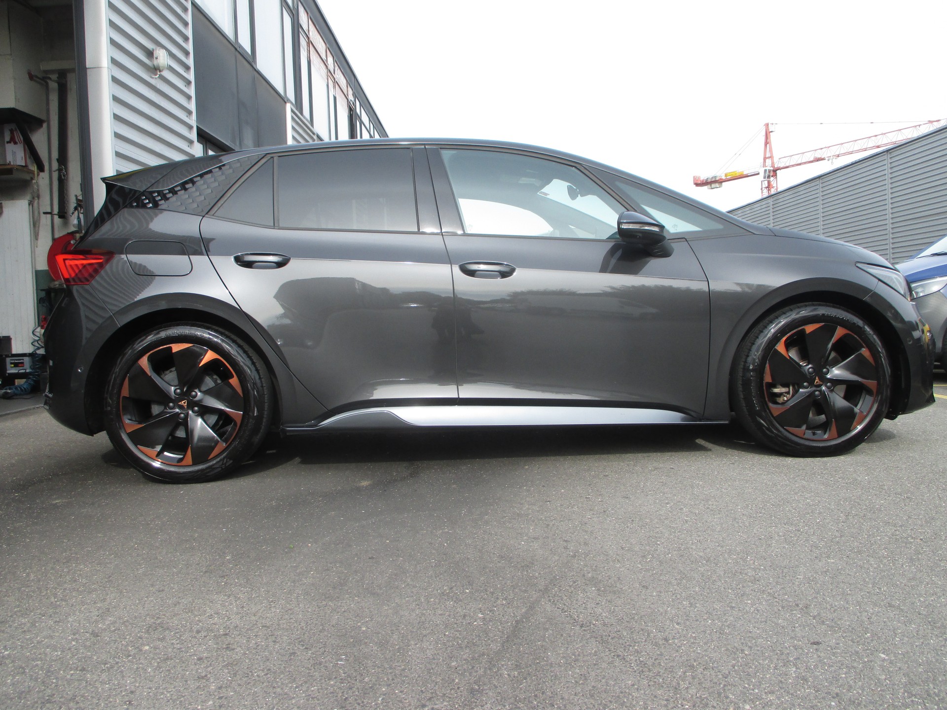 CUPRA Born 58 kWh-image-1
