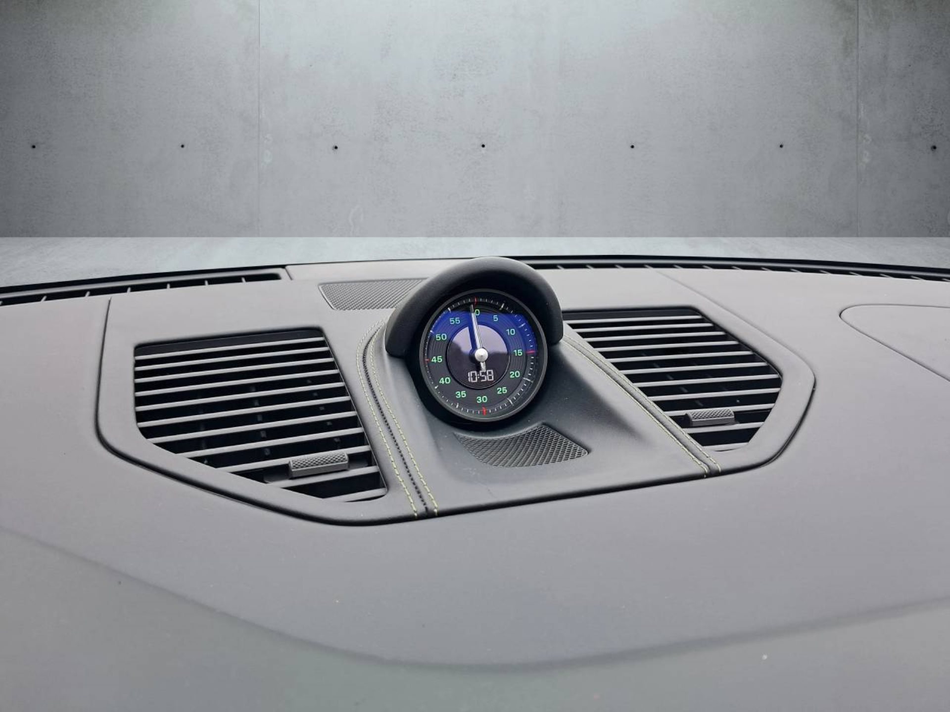 PORSCHE 911 Spirit 70-image-25