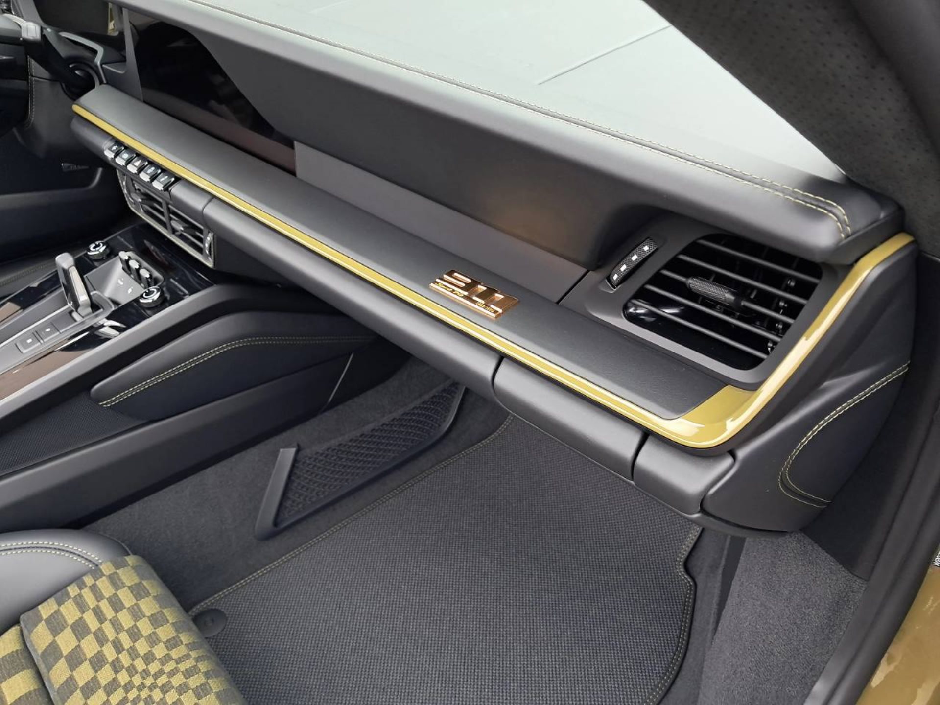 PORSCHE 911 Spirit 70-image-22