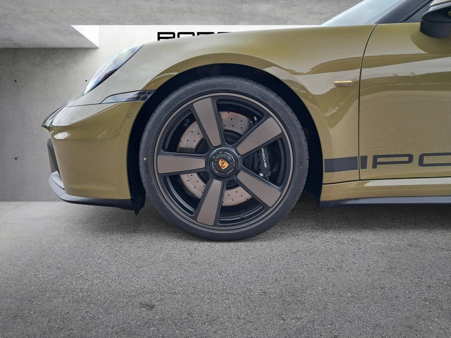 PORSCHE 911 Spirit 70-image-12