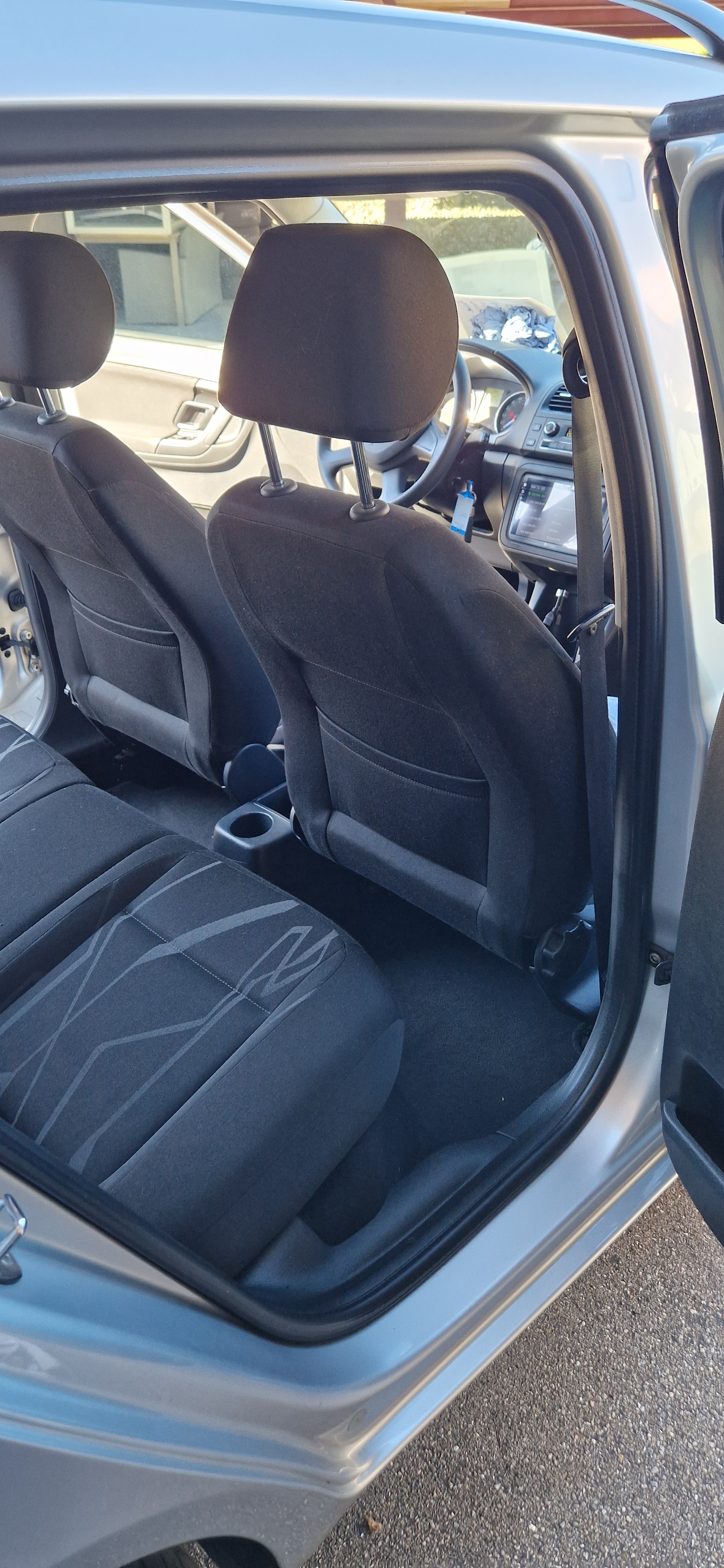 SKODA Fabia 1.2 TSI Fresh-image-7