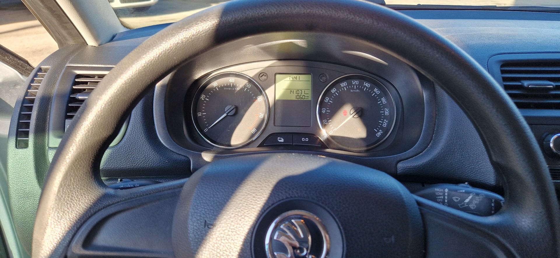 SKODA Fabia 1.2 TSI Fresh-image-10