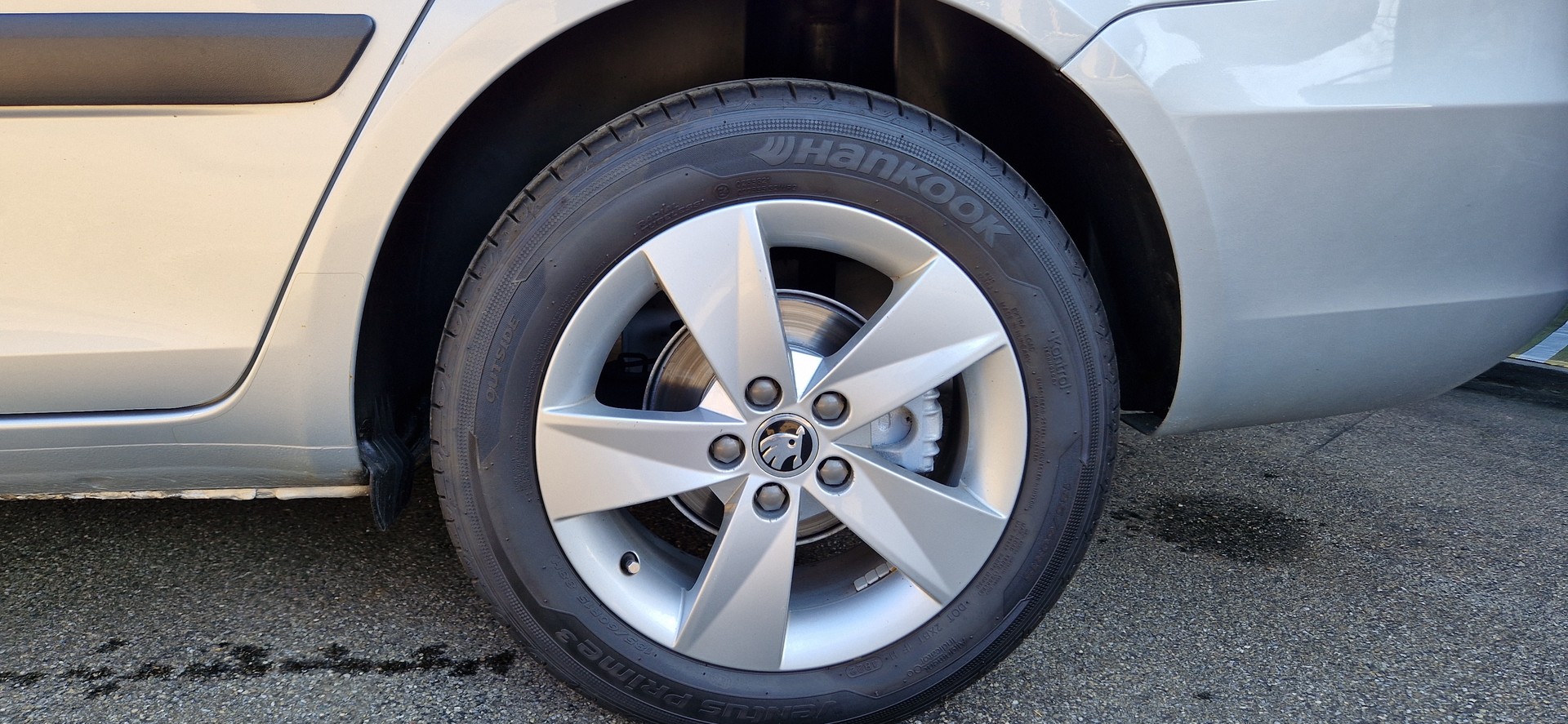 SKODA Fabia 1.2 TSI Fresh-image-12