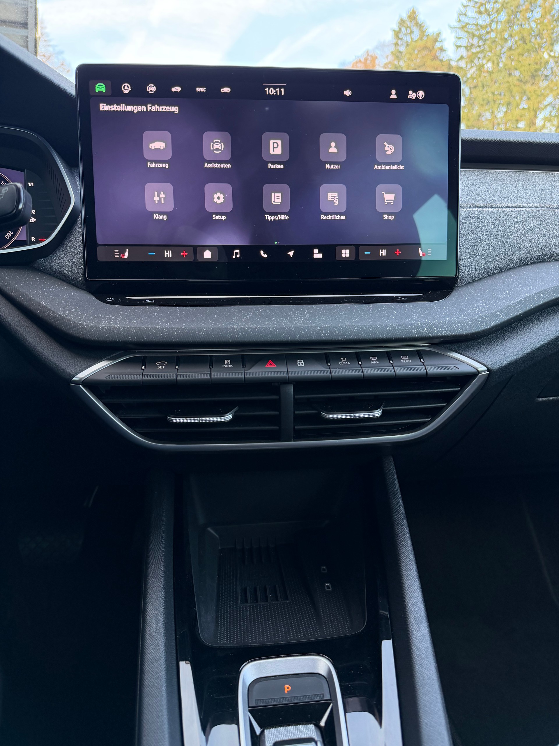 SKODA Octavia Combi 2.0 TDI DSG Selection-image-18