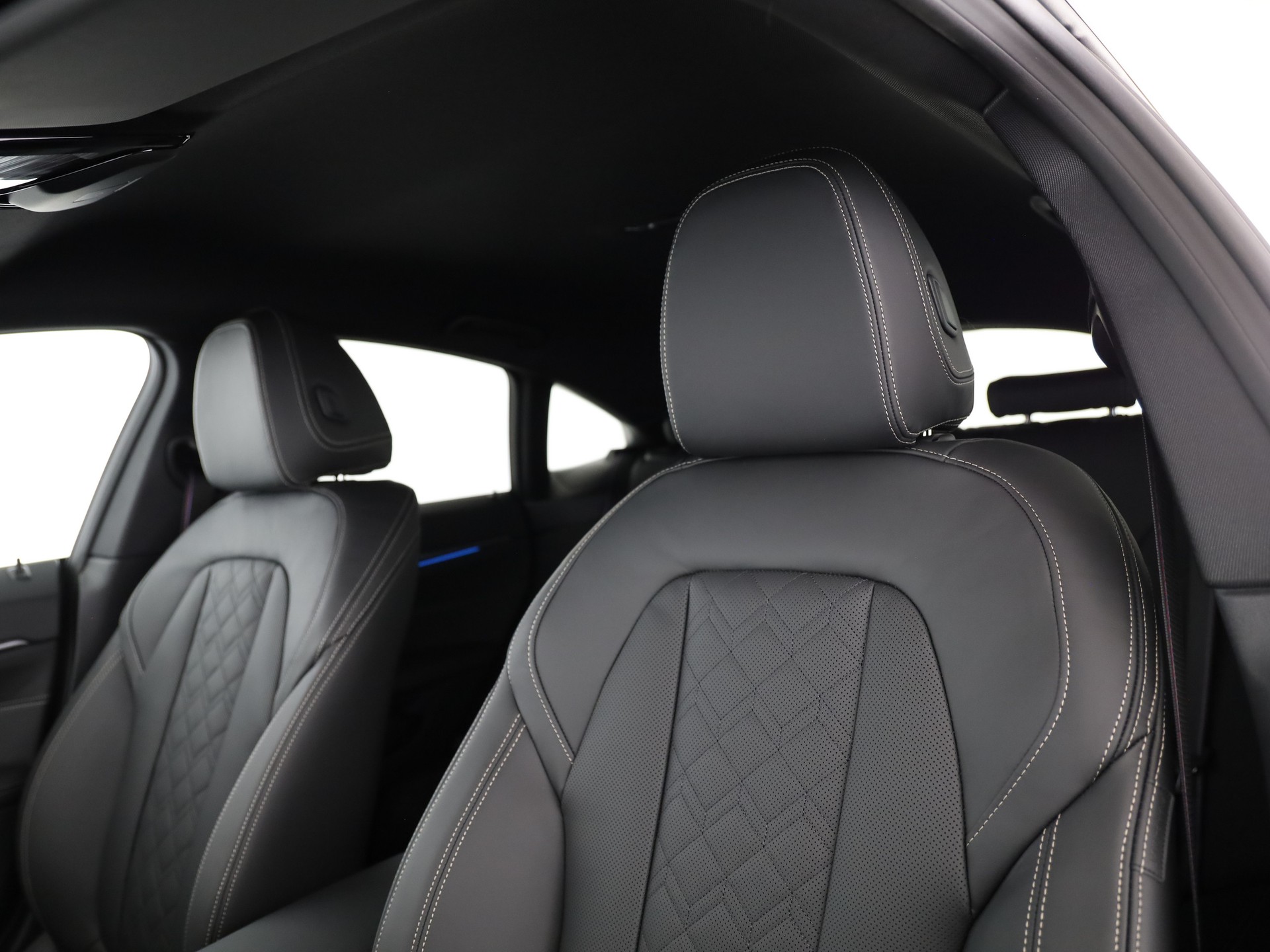 BMW i4 M60 M Sport Pro-image-10