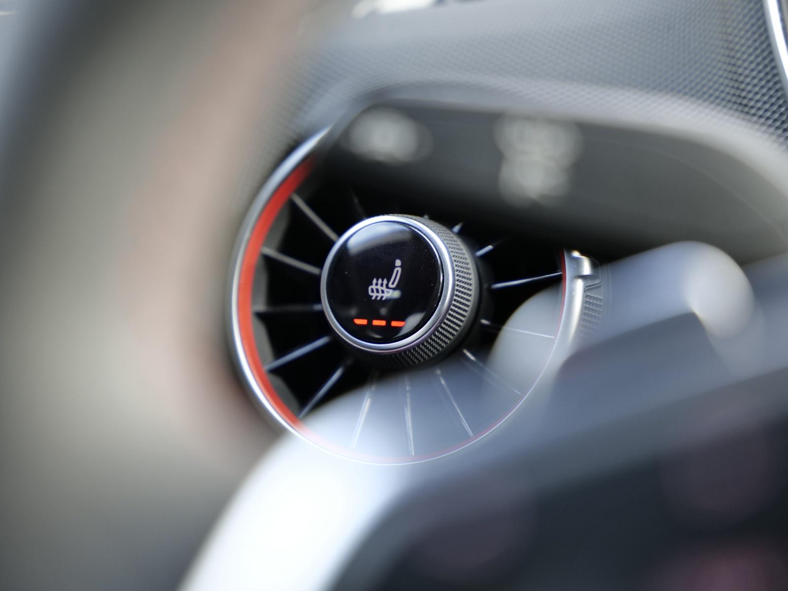 AUDI TT RS Coupé 2.5 TFSI quattro S-Tronic-image-26