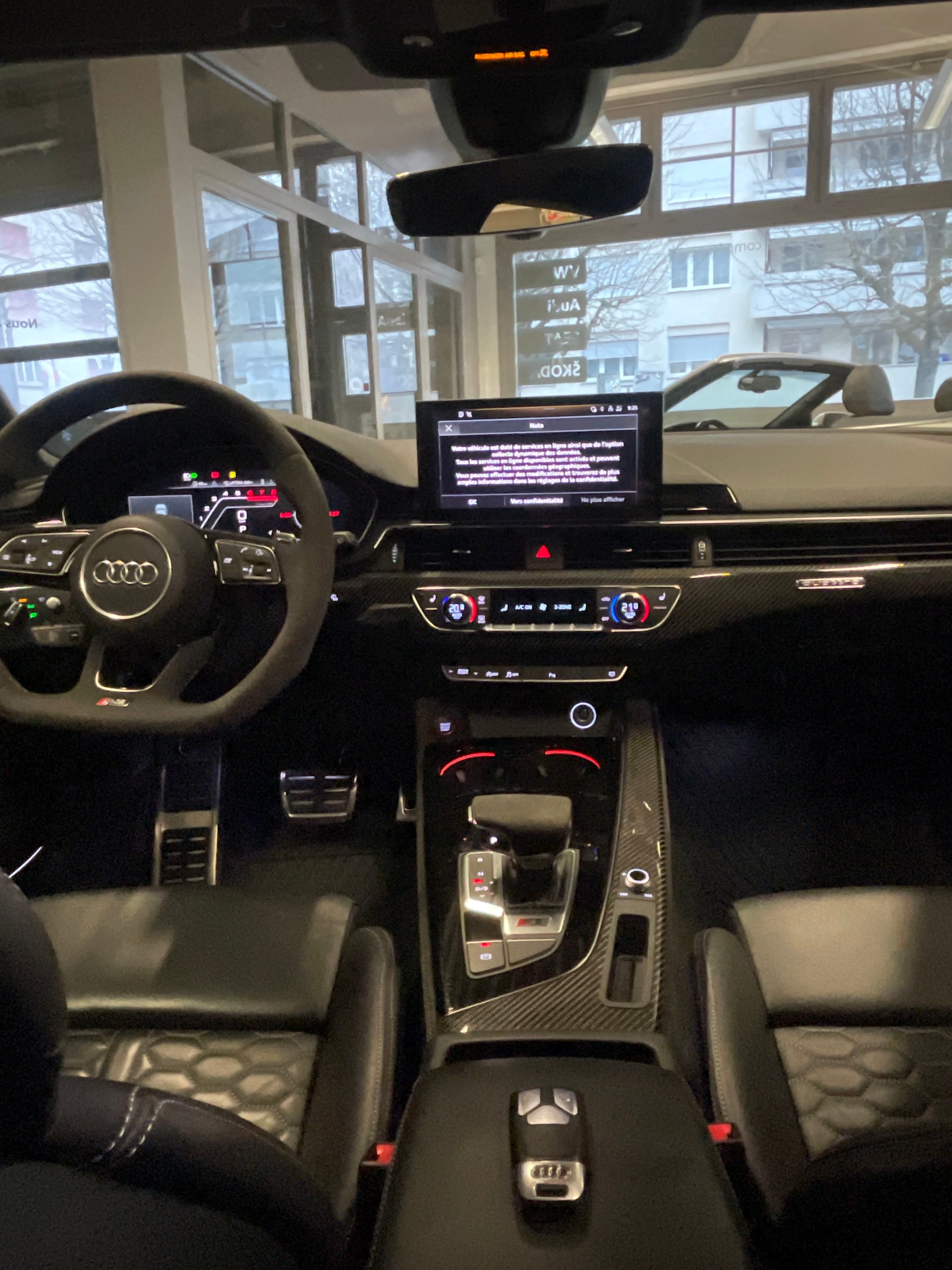 AUDI RS4 Avant quattro tiptronic-image-6