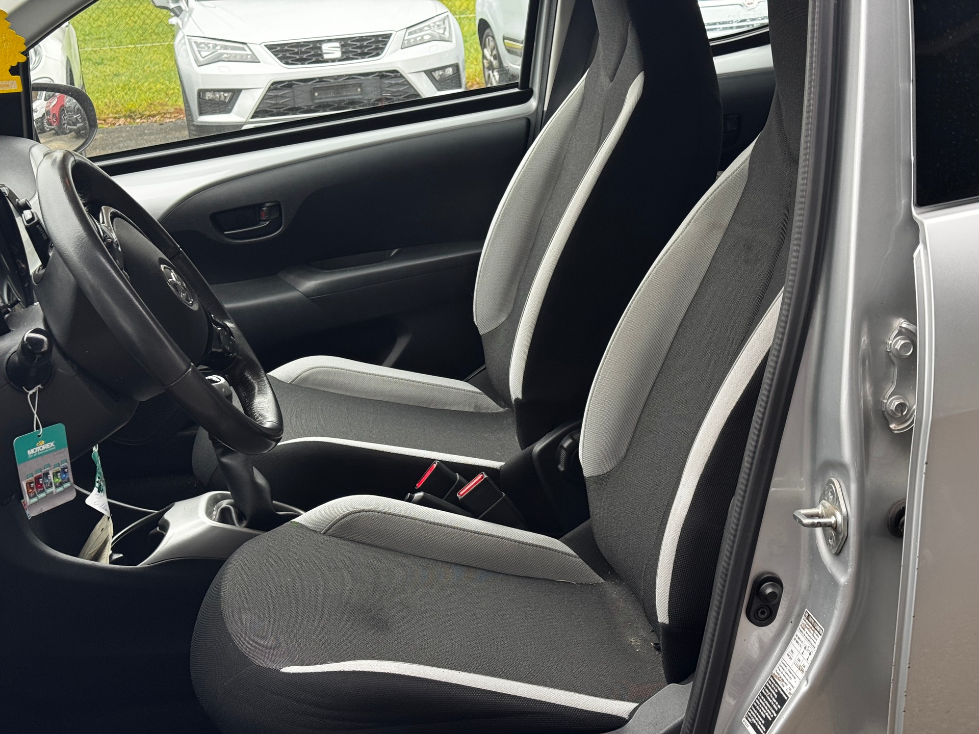 TOYOTA Aygo 1.2 VVT-i x-cite-image-9