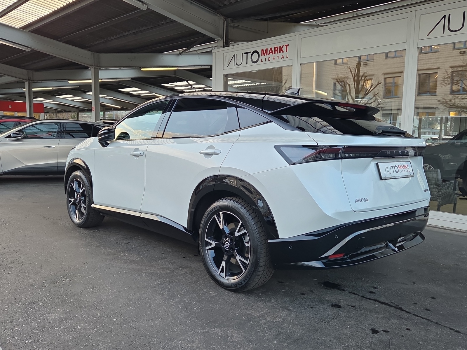 NISSAN Ariya 87 kWh e-4orce Evolve Allrad-image-2