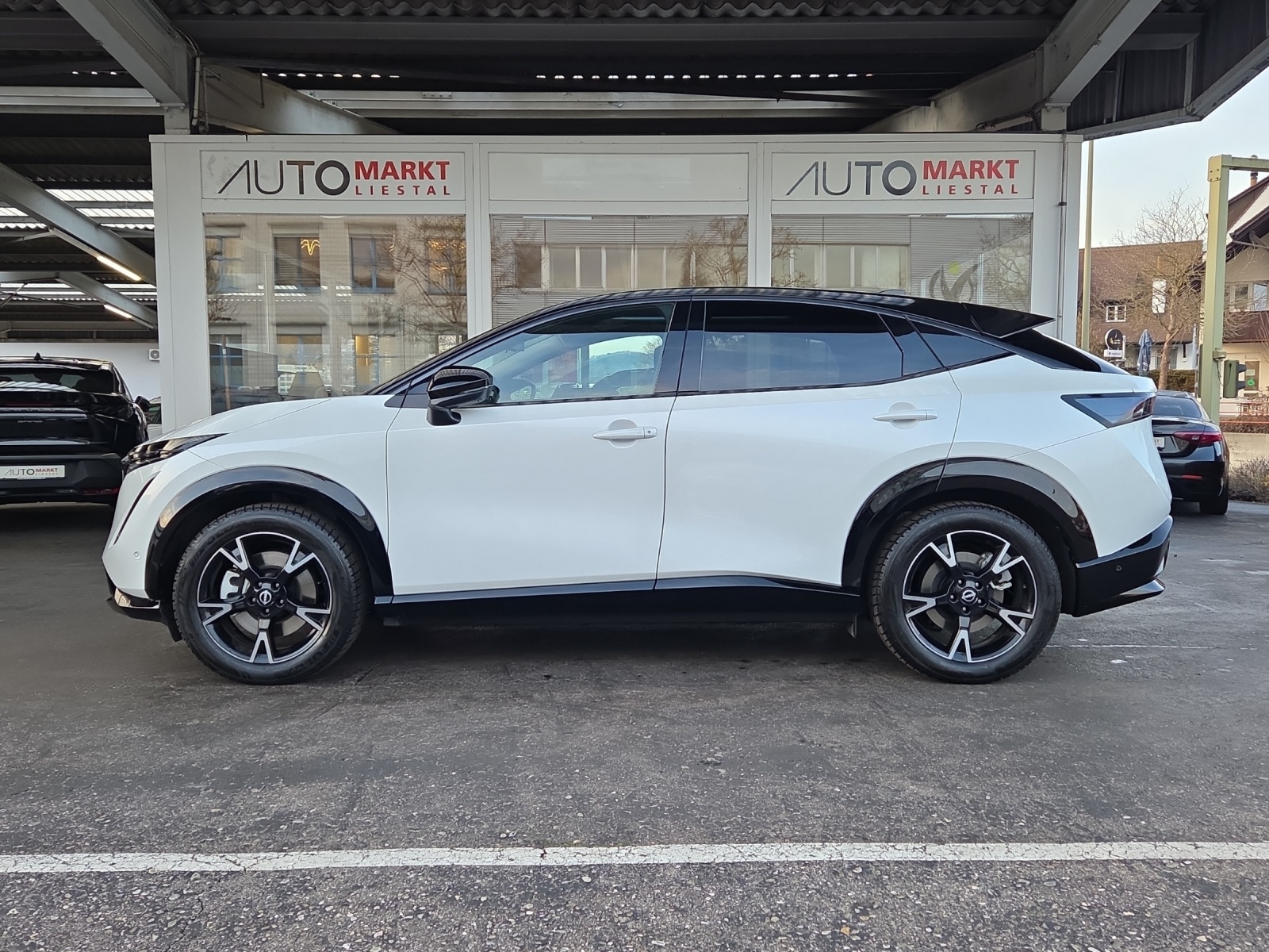 NISSAN Ariya 87 kWh e-4orce Evolve Allrad-image-1