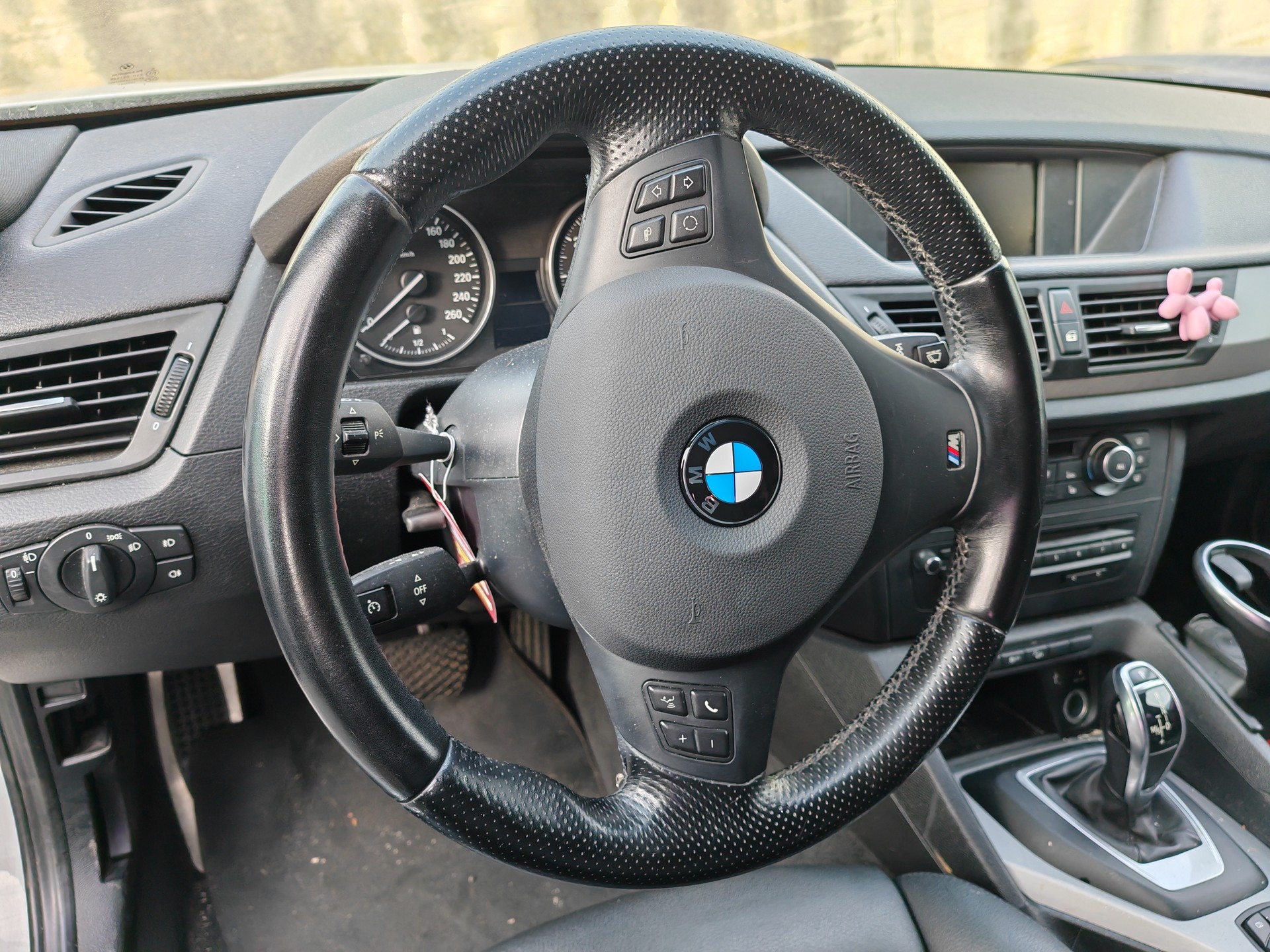 BMW X1 xDrive 28i Steptronic-image-9