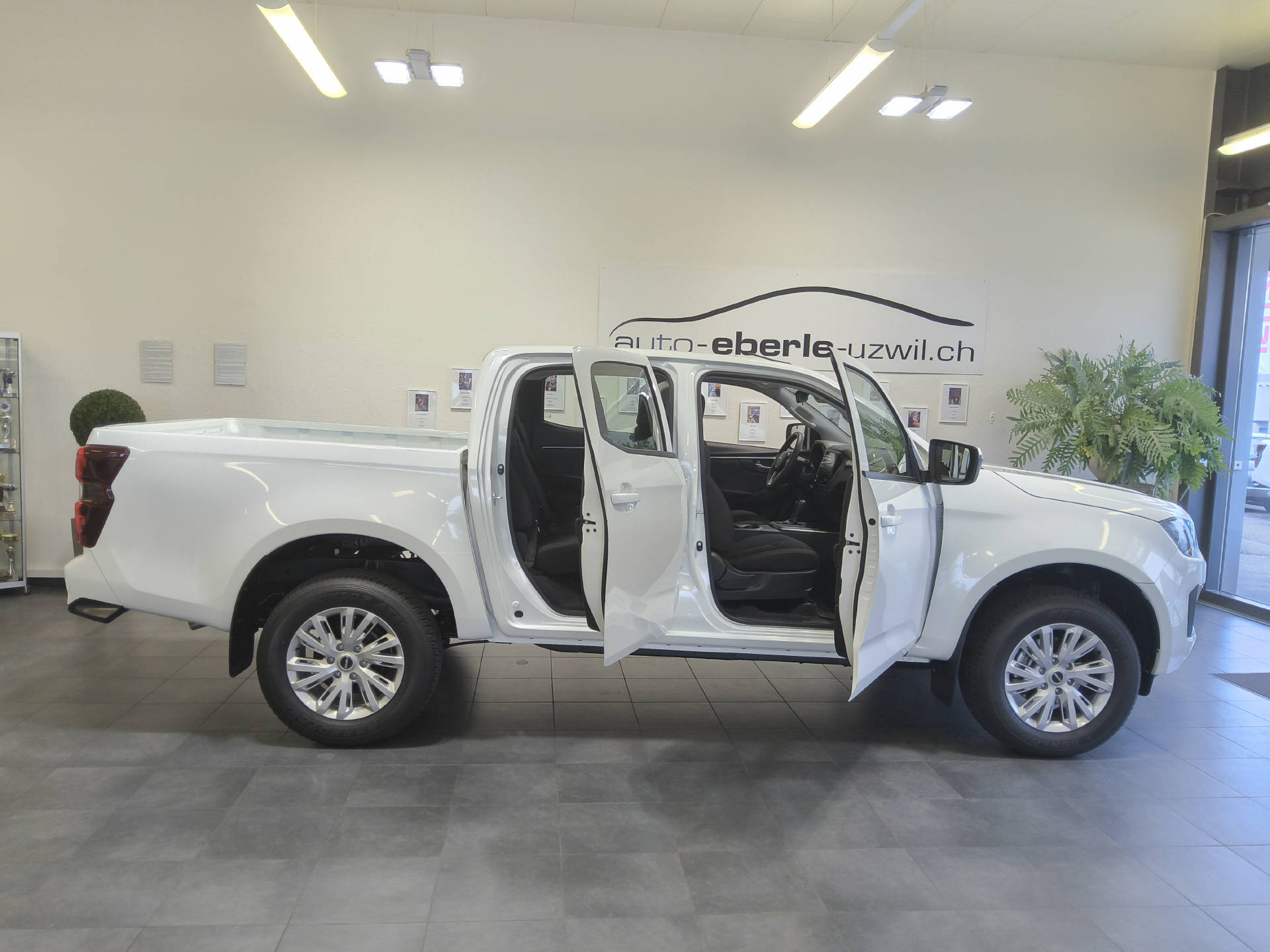 ISUZU D-Max Crew Pick-up 1.9 DDi N60 BB+ 4x4-image-15