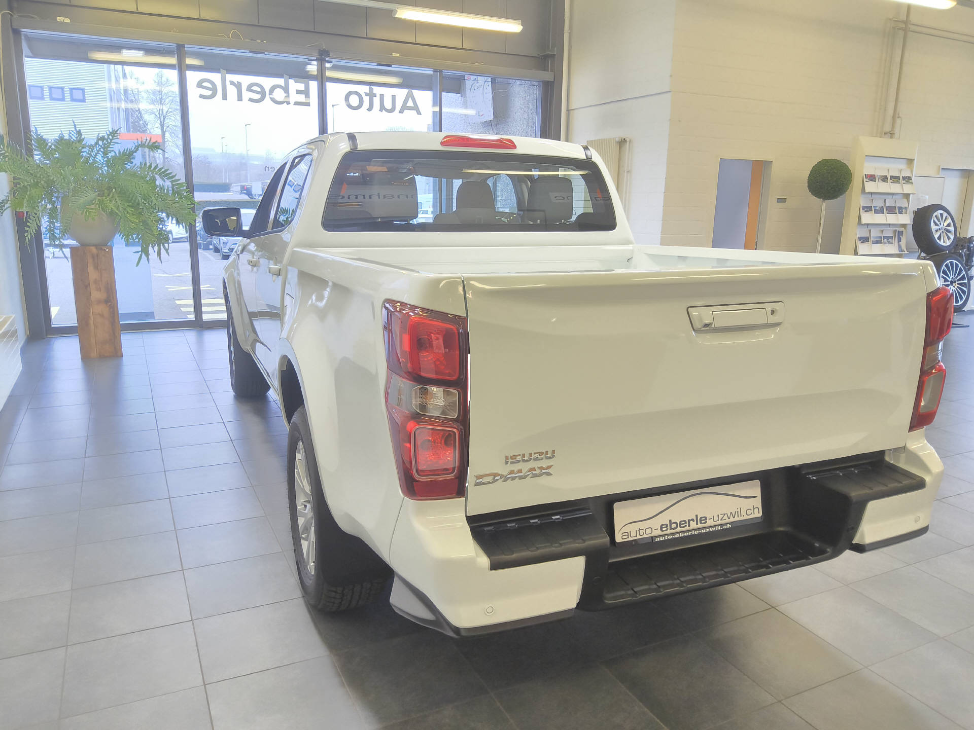 ISUZU D-Max Crew Pick-up 1.9 DDi N60 BB+ 4x4-image-6