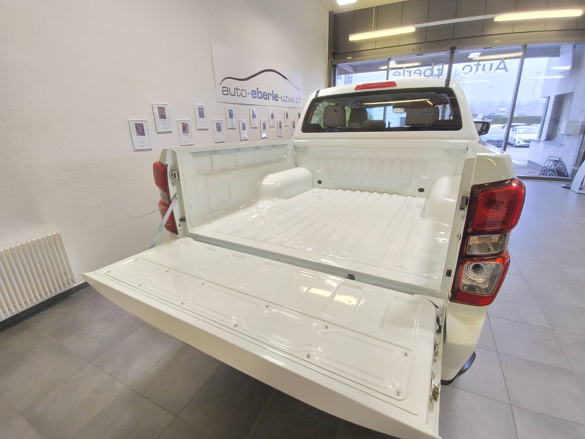 ISUZU D-Max Crew Pick-up 1.9 DDi N60 BB+ 4x4-image-9