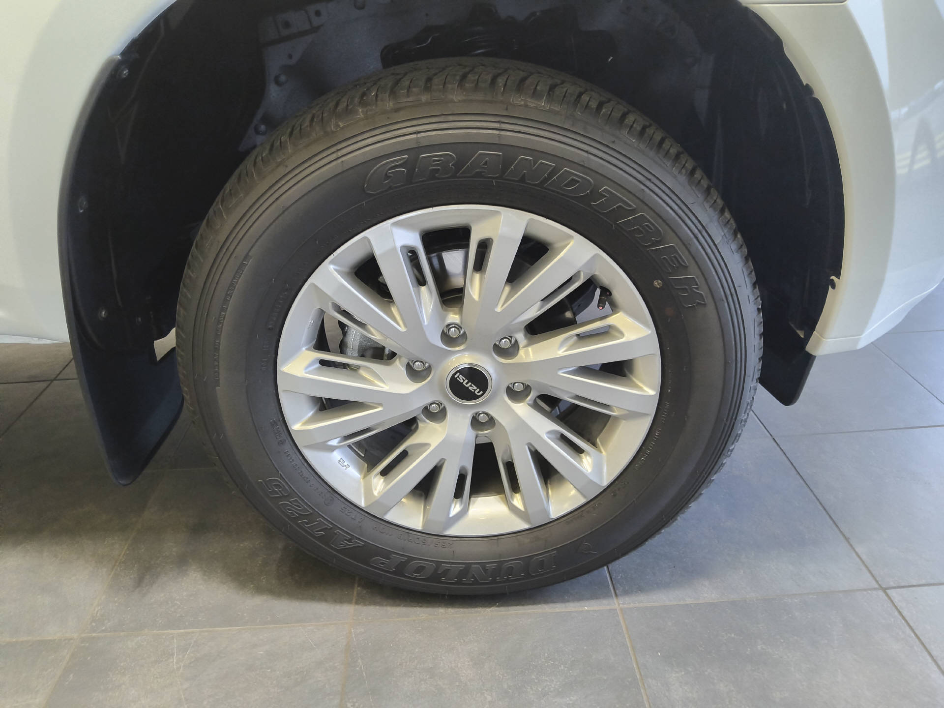 ISUZU D-Max Crew Pick-up 1.9 DDi N60 BB+ 4x4-image-27