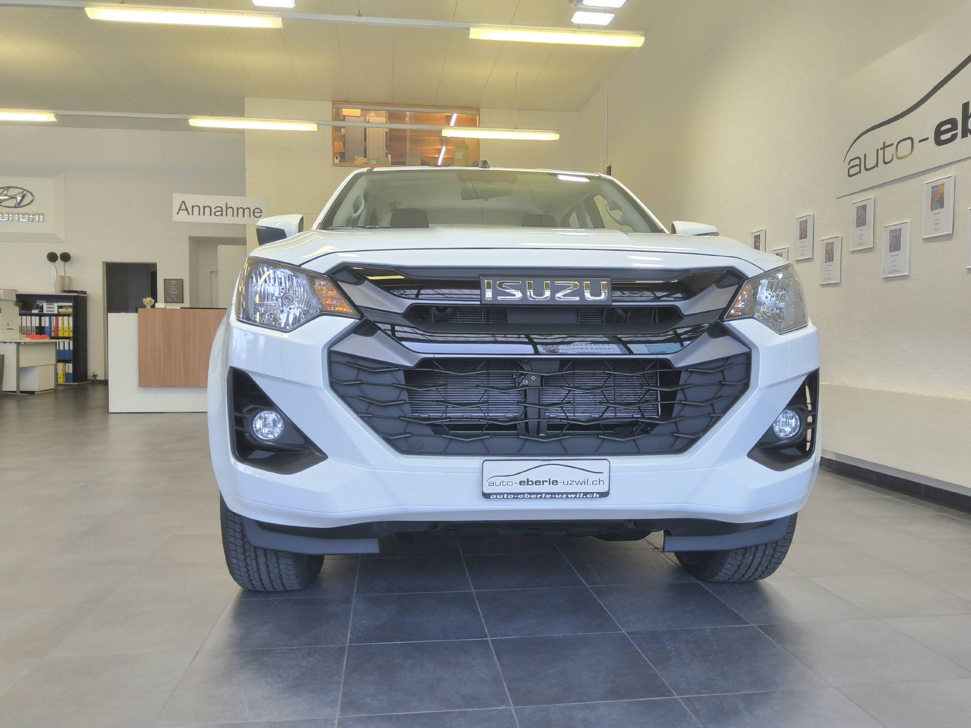 ISUZU D-Max Crew Pick-up 1.9 DDi N60 BB+ 4x4-image-4