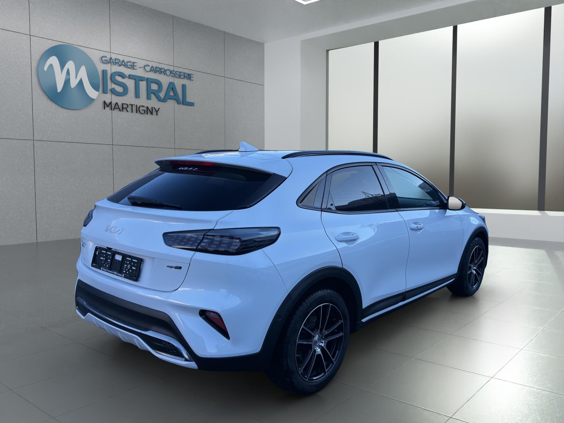 KIA XCeed 1.6 T-GDi GT-Line-image-4
