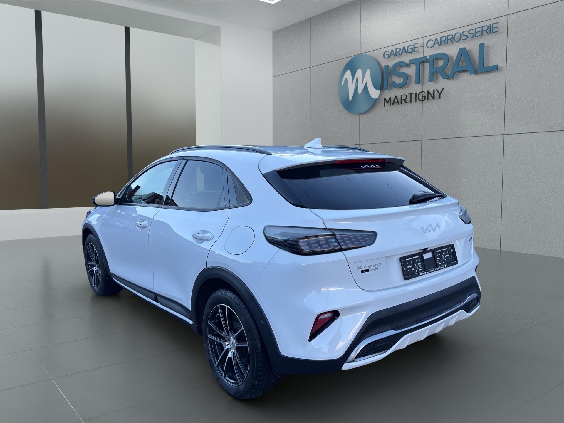 KIA XCeed 1.6 T-GDi GT-Line-image-2