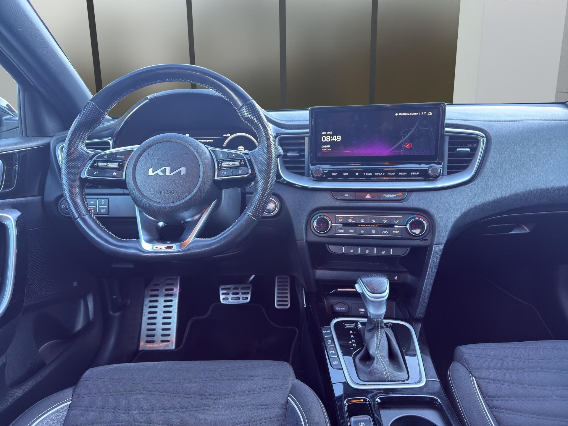 KIA XCeed 1.6 T-GDi GT-Line-image-12