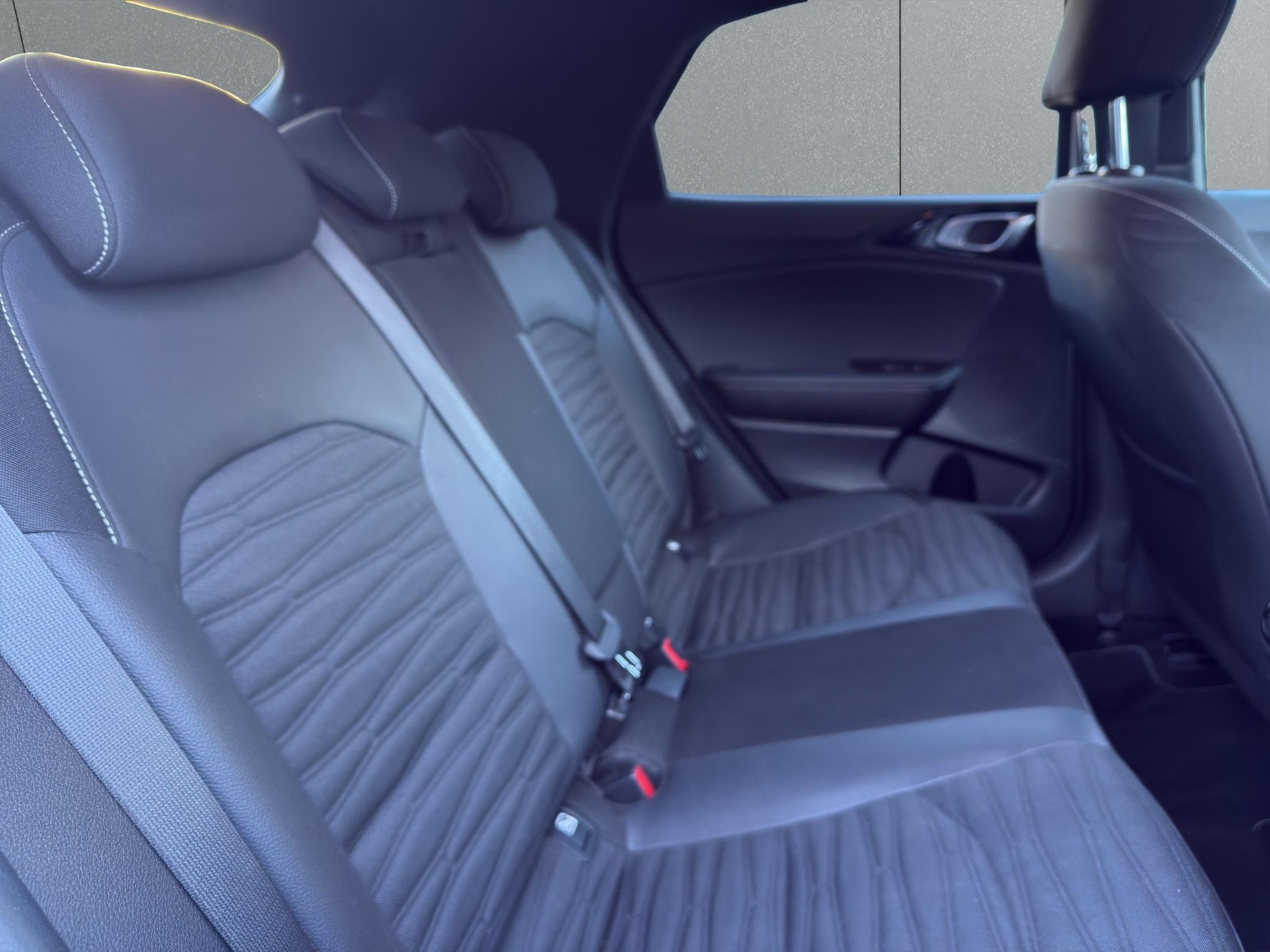 KIA XCeed 1.6 T-GDi GT-Line-image-16