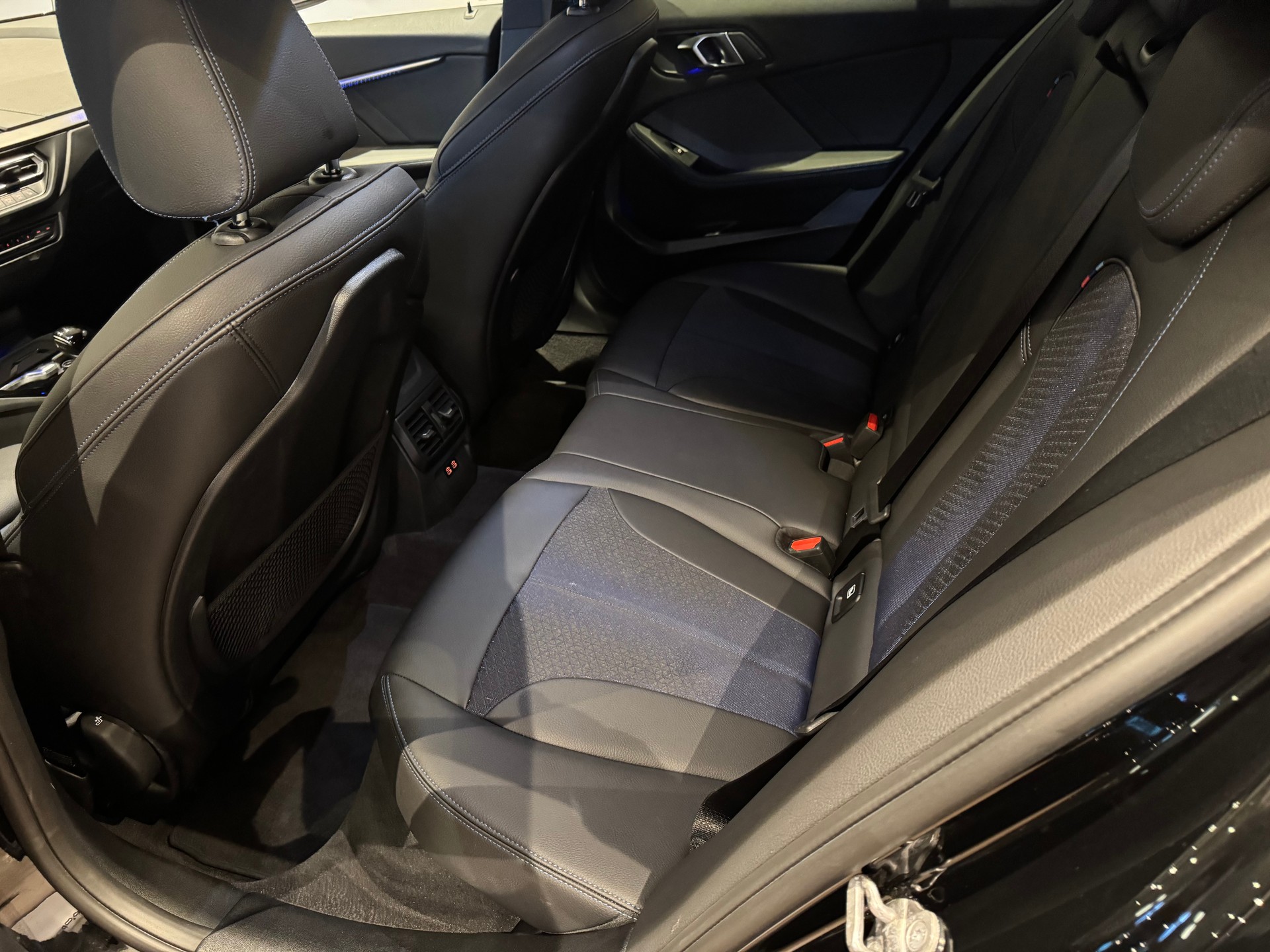 BMW 120d xDrive-image-9