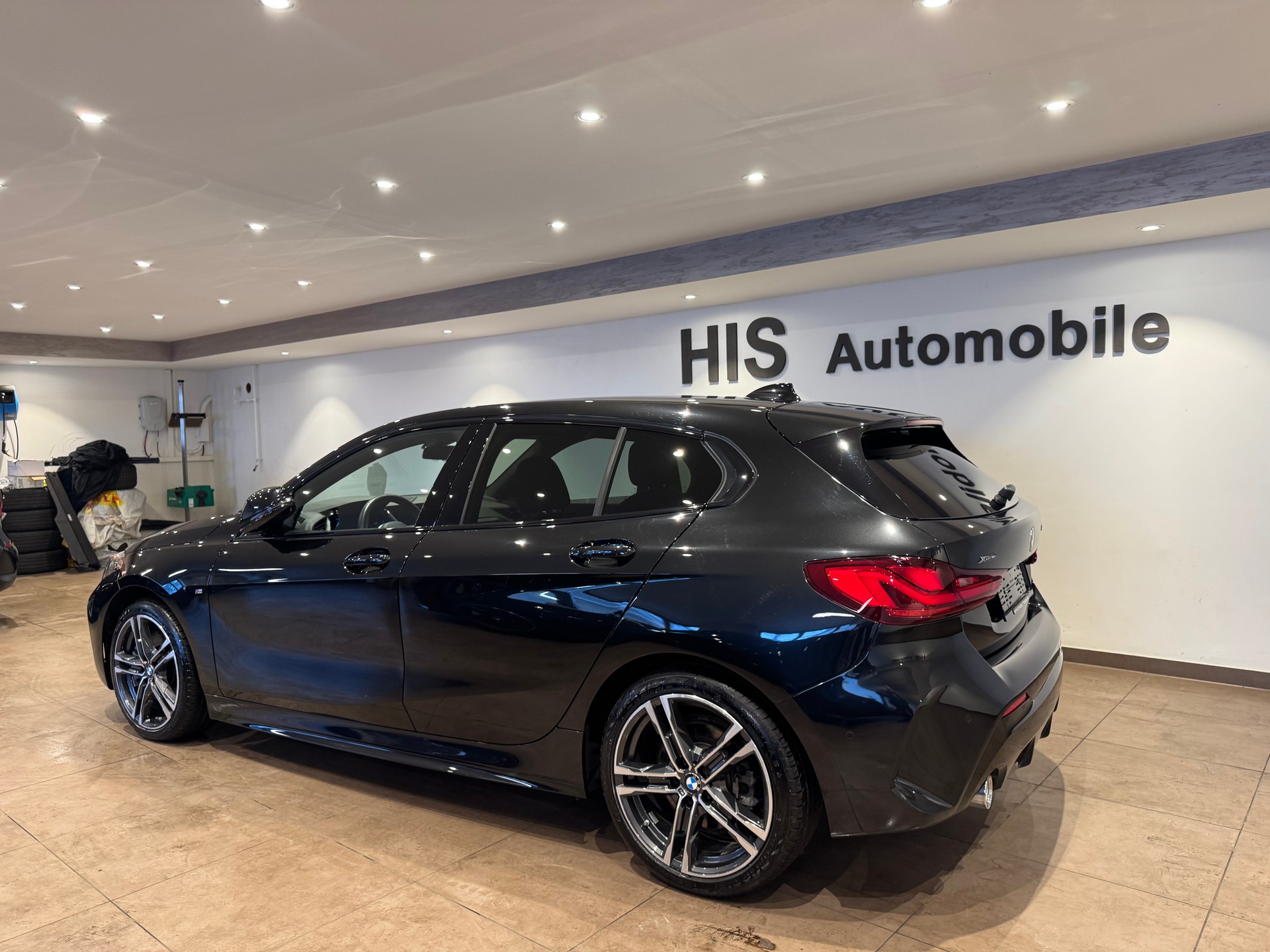BMW 120d xDrive-image-3