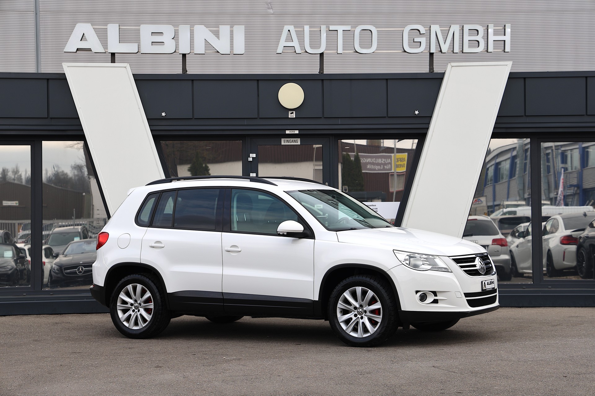 VW Tiguan 2.0 TDI BlueMotion Value 4x2-image-1