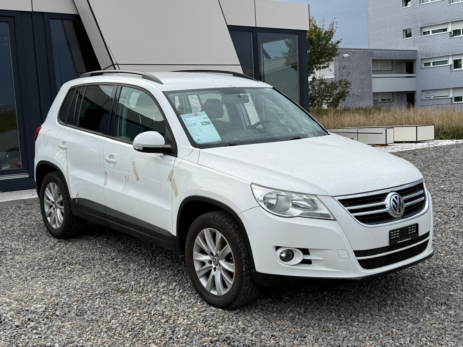 VW Tiguan 2.0 TDI BlueMotion Value 4x2 *HAGELSCHADEN* **Jetzt nur noch CHF 2'900.- statt CHF 5'900.-**-image-4