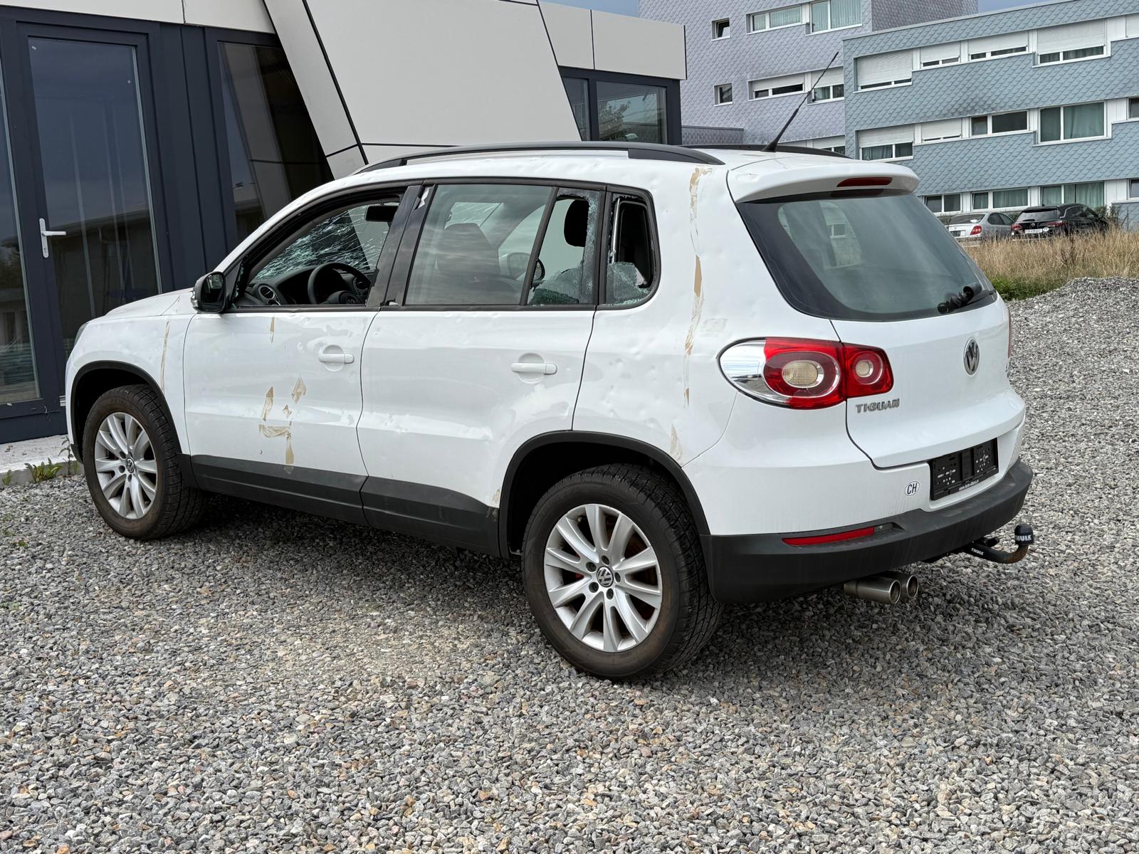 VW Tiguan 2.0 TDI BlueMotion Value 4x2 *HAGELSCHADEN* **Jetzt nur noch CHF 2'900.- statt CHF 5'900.-**-image-7