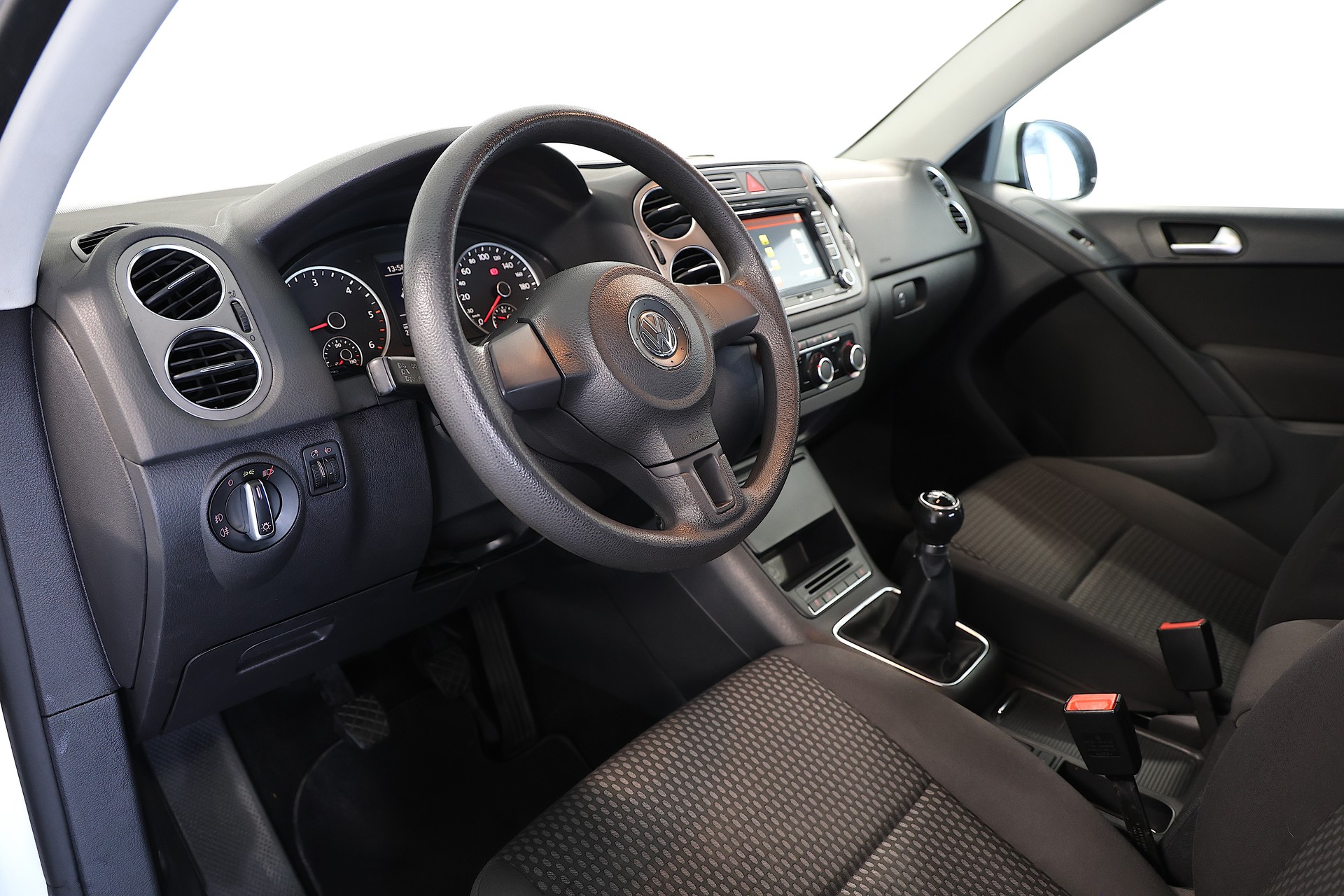 VW Tiguan 2.0 TDI BlueMotion Value 4x2-image-7