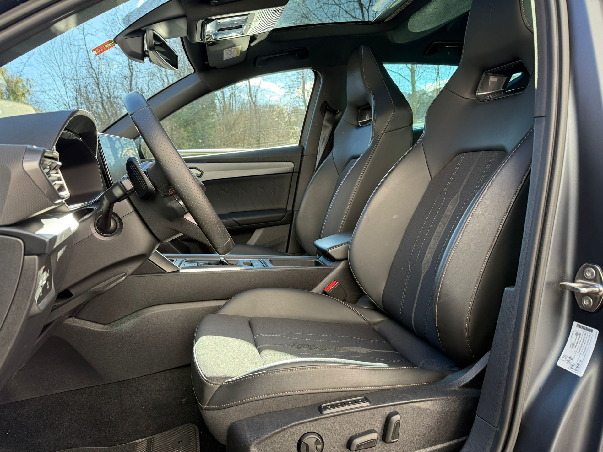 CUPRA LEON 1.4 e-HYBRID pHEV DSG-image-9