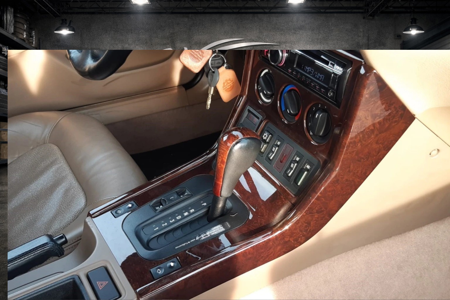 MERCEDES-BENZ CLK 320 Elégance Automatic-image-10